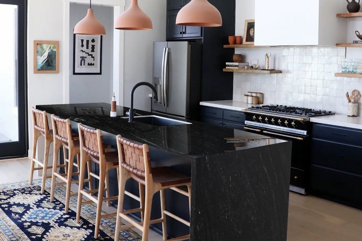 Cocina moderna con encimera con fregadero de granito Makalu